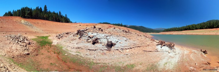Its hard to really feel the drought when water still runs out the the facet. In a place like this you can really see it. 